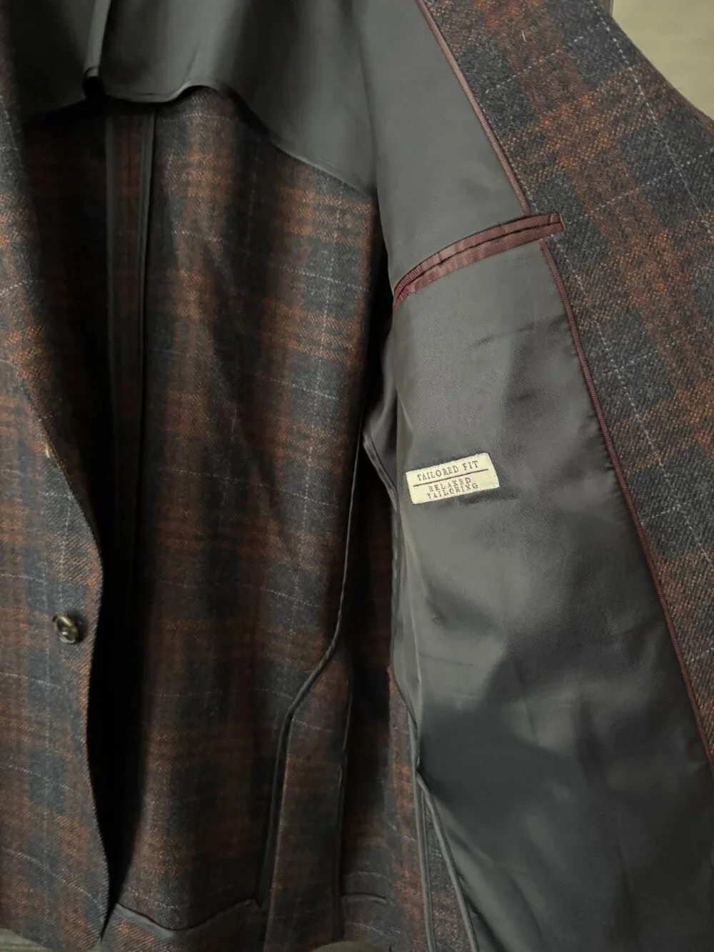 Jos A Bank plaid wool sport coat
